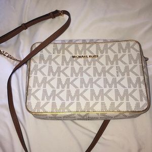Michael Kors crossbody